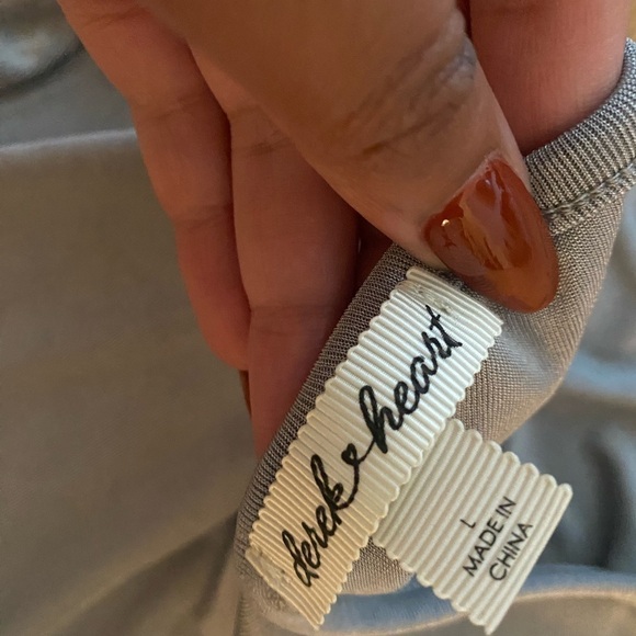 Derek heart 2 pc shrug bolero sleeves set with halter tank top silver metallic - Picture 6 of 7